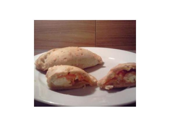 Variation von Schafskäse Tomaten Taschen