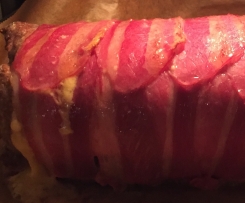 Hackfleischrolle mit Schinken, Käse und Bacon