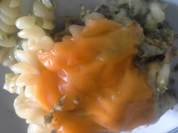 Zucchini-Wildkräutersoße