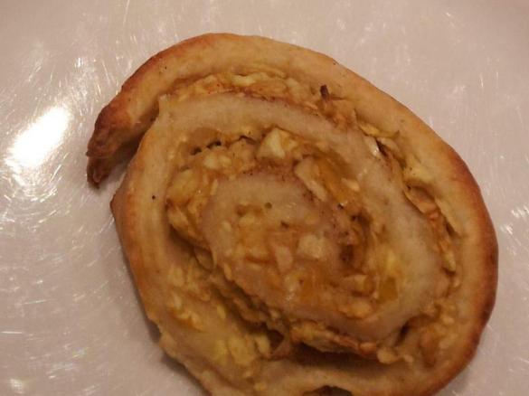 (Dinkel) Apfelschnecken mit Zimt (und Nüssen)