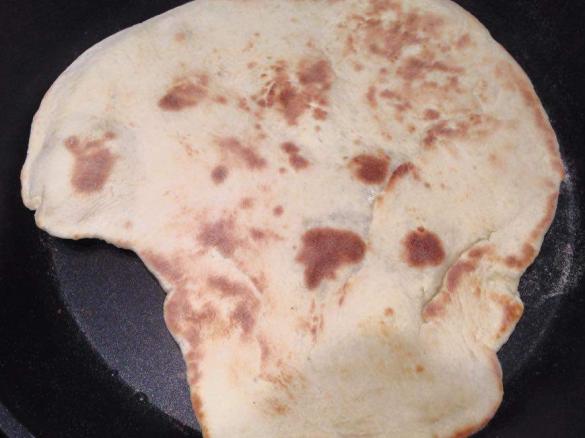 Naan - super weiches indisches Fladenbrot - low fat Variante