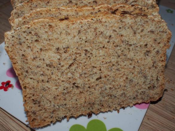 Dinkel-Vollkorn-Brot mit Chia-Samen