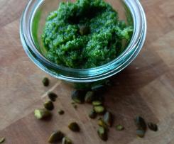 Bärlauch-Pistazien-Pesto