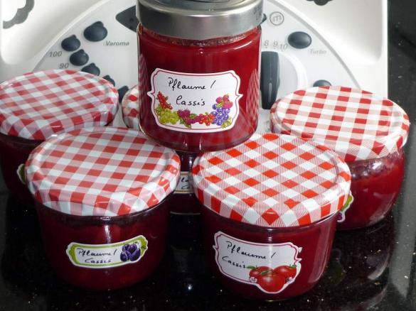 Pflaumen-Cassis-Marmelade mit Stevia