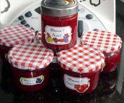Pflaumen-Cassis-Marmelade mit Stevia