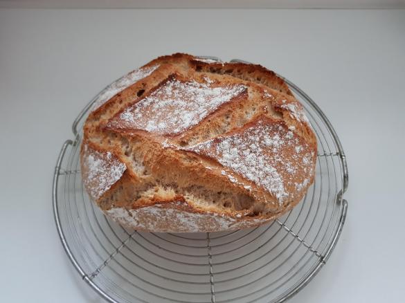Dinkel-/Weizenbrot mit Knusperkruste