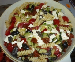 Sommerlicher Nudelsalat