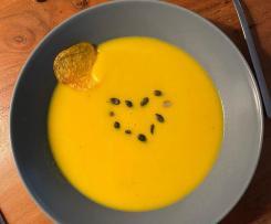 Variation von Kürbissuppe