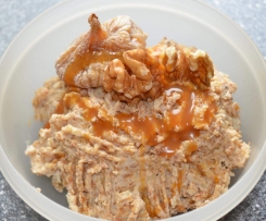 Frischkäsebrotaufstrich mit Datteln und Cashewkernen