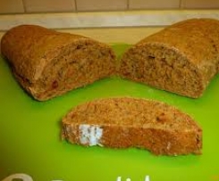 Baguette mit Tomaten und Basilikum