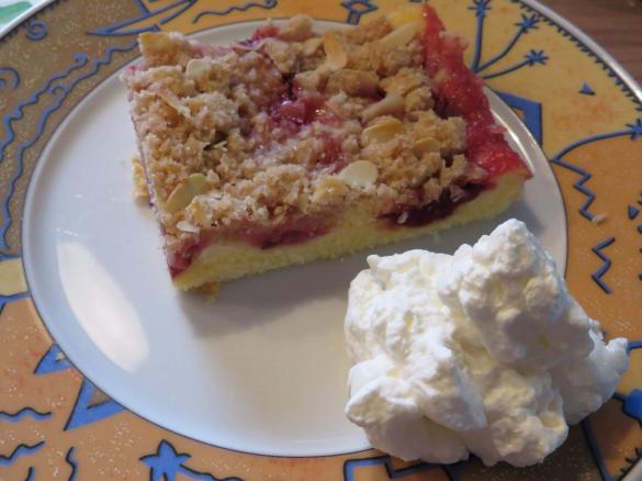 Zwetschgenkuchen (Rührteig) mit Streusel von Tante Erika