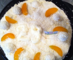 Raffaello-Torte mit Aprikosen