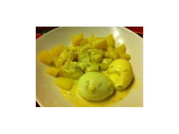 Senfeier mit Kartoffeln