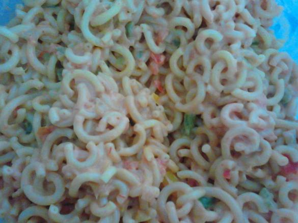 scharfer Spaghetti-Salat