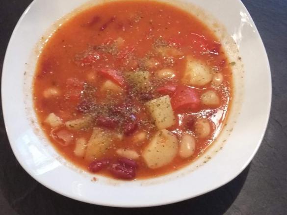 Rote Bohnen Kartoffelsuppe