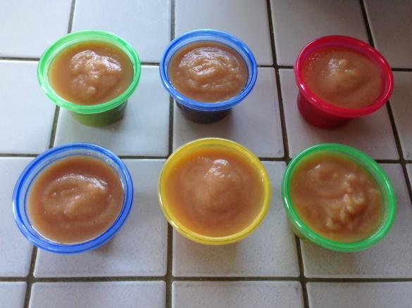 Bananen-Birnen-Apfel-Püree