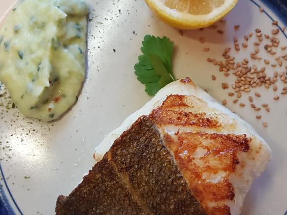 Gerrys SKREI - das ist DIE Delikatesse von den Lofoten! Mit Kartoffel-Zucchini-Püree.