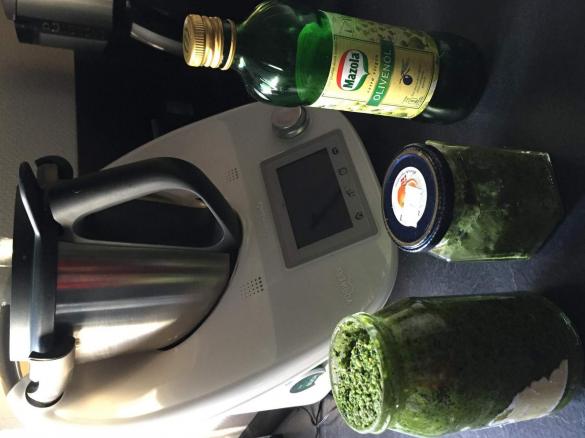 Petersilien - Basilikum Pesto