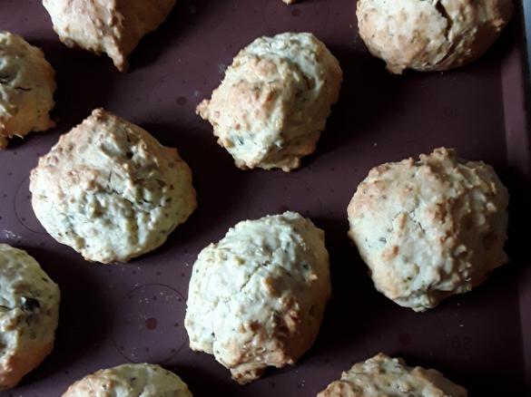 Herzhafte Haferflockenbrötchen