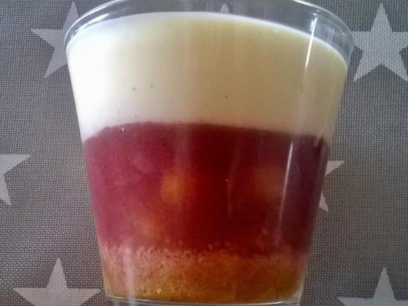 Rhabarber / Kompott / Vanille / Sauce