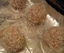 Ananas-Biskuitbällchen