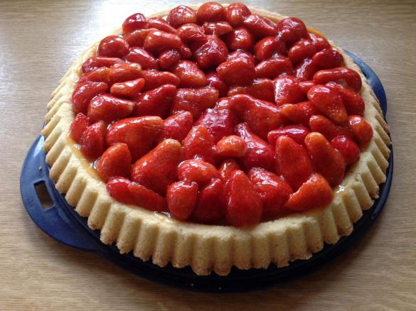 Erdbeertorte mit Maracujaguss