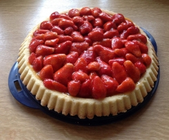 Erdbeertorte mit Maracujaguss