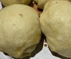 Dampfnudeln mit salziger Kruste