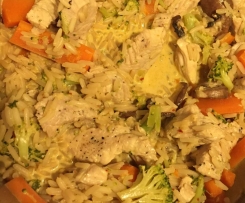 Putencurry mit Reis und Gemüse