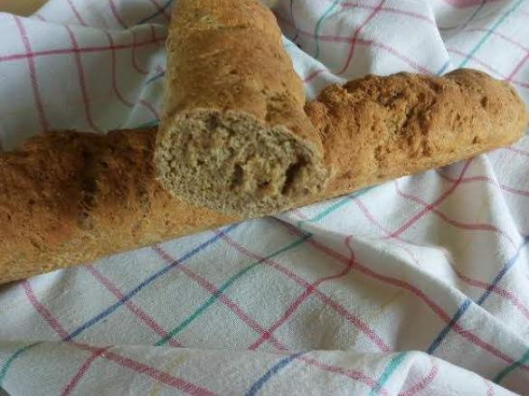 Topfendinkelvollkornweckerl, bzw. -baguette