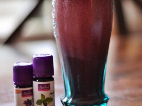 Roter Smoothie mit Bio Aromen