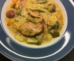 Kartoffelsuppe mit Cabanossi und Gemüse