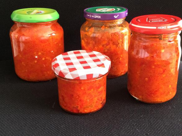 Sambal mit Tomate (scharf)