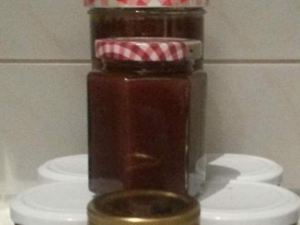 Tonkabohnen-Kirsch-Marmelade