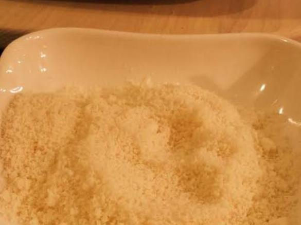 Weltbester Parmesan VEGAN aus dem Maulwurfshügel