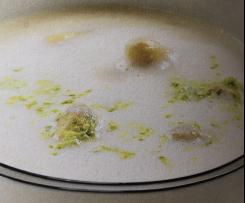 Spargelsuppe mit Kokos