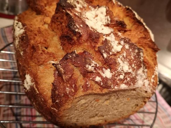 Joghurt-Möhrchen Brot super saftig