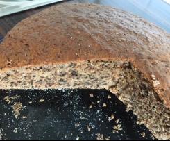 Zucchini-Kuchen VEGAN mit Walnüssen