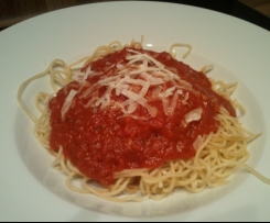 Original italienische Tomatensauce zu Pasta - kreativ wandelbar