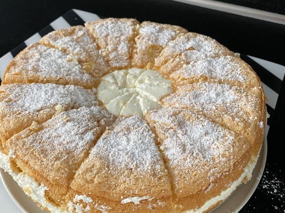 Käse Sahne Torte mit  Eierlikör