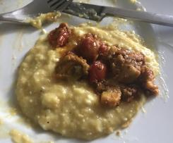 Frische Polenta mit Auberginensauce