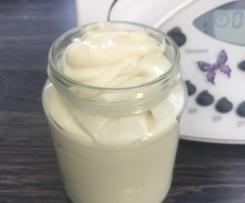 Weißer Schokoaufstrich, weiße Nutella mit Frischkäse