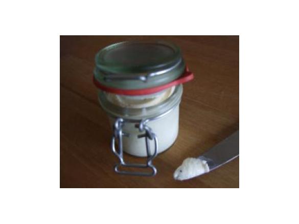 Streichzarte Butter (auch direkt aus dem Kühlschrank streichfähig) - mit Rapsöl