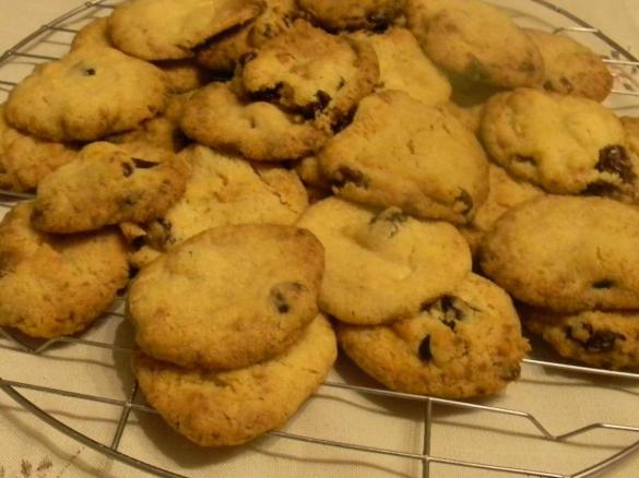 Cranberry Cookies mit weißen Schoko Stückchen