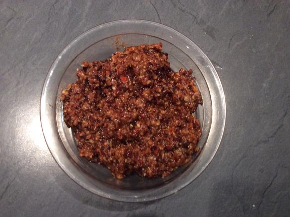 Variation Tomatenpesto aus getrockneten Tomaten  