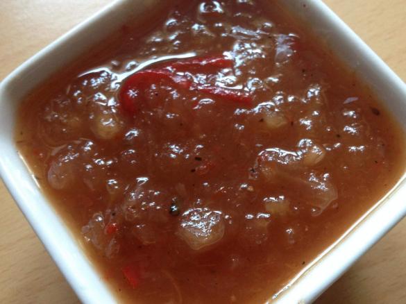 Apfelschwemme? Jetzt schon an Weihnachten denken! Apfelchutney mit Chili und Rosinen