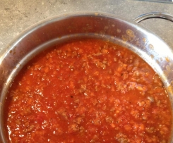Variation von Bolognesesauce