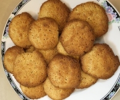Butter-Knusper-Cookies mit weißer Schokolade