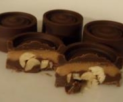Fudge und Karamell-Erdnuss-Pralinen