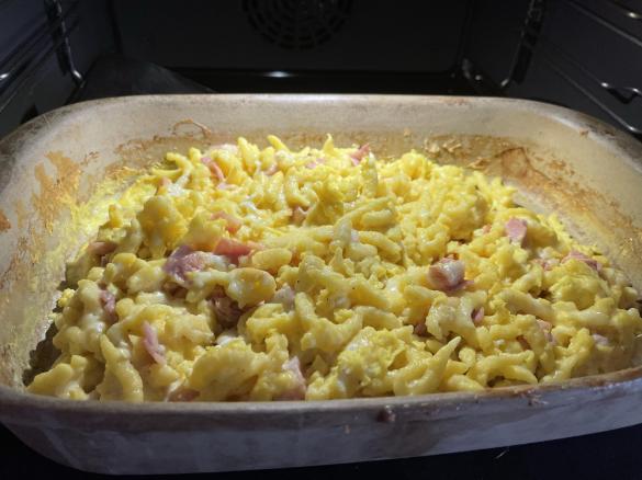 Spätzle-Käse-Schinken-Omelette